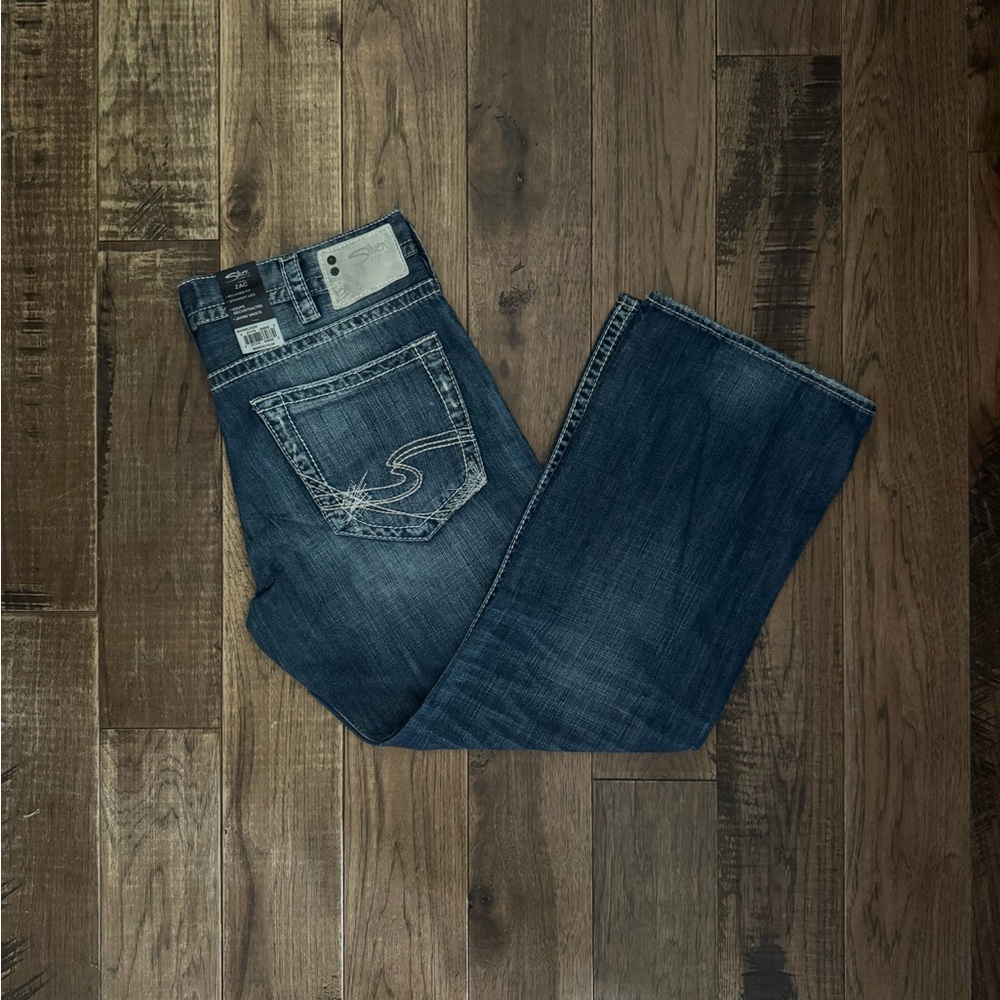 Silver Jeans Co. Zac Relaxed Fit Straight Leg Jeans — Size 38x30 (NWT)